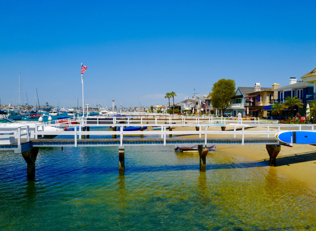 Experience the Balboa Island Art Walk Villa Rentals